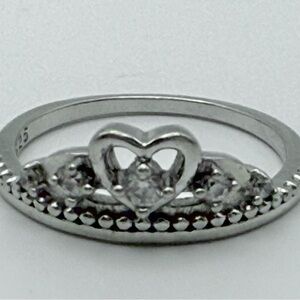 925 Silver Heart Ring Size 4